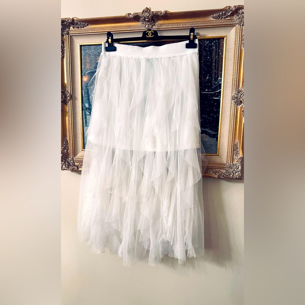Sincerely Jules White Tulle  Ruffled Tiered Waist Skirt SIZE 1 L / 1 m / 1 XL